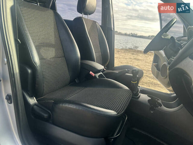 Сірий Кіа Sportage, об'ємом двигуна 2 л та пробігом 187 тис. км за 8500 $, фото 12 на Automoto.ua