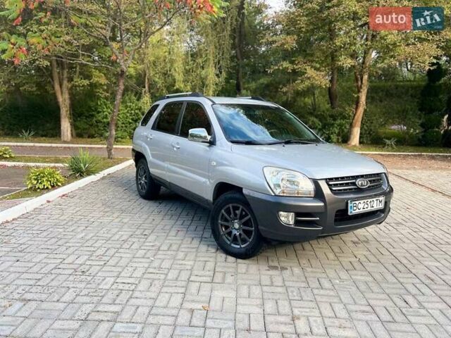 Серый Киа Sportage, объемом двигателя 2 л и пробегом 288 тыс. км за 6999 $, фото 1 на Automoto.ua