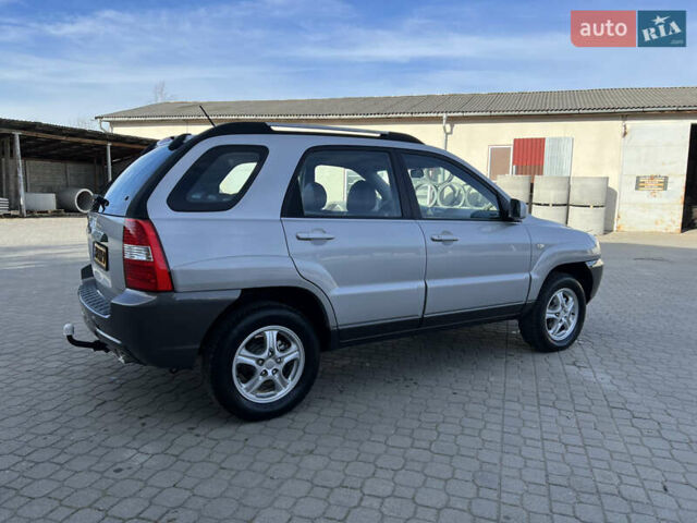 Сірий Кіа Sportage, об'ємом двигуна 2 л та пробігом 162 тис. км за 6950 $, фото 6 на Automoto.ua