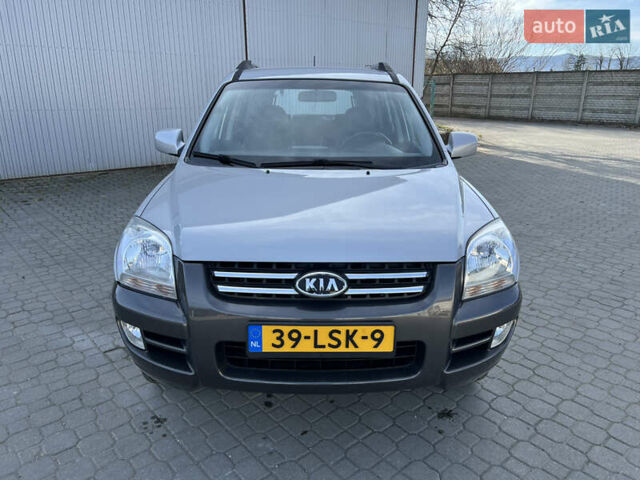 Сірий Кіа Sportage, об'ємом двигуна 2 л та пробігом 162 тис. км за 6950 $, фото 2 на Automoto.ua