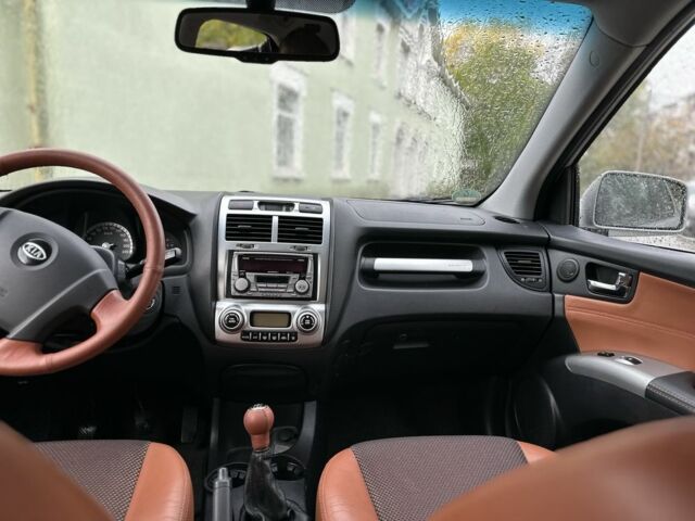 Сірий Кіа Sportage, об'ємом двигуна 2 л та пробігом 200 тис. км за 8000 $, фото 9 на Automoto.ua
