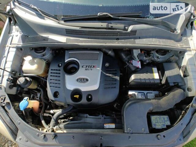 Сірий Кіа Sportage, об'ємом двигуна 1.99 л та пробігом 330 тис. км за 6500 $, фото 14 на Automoto.ua