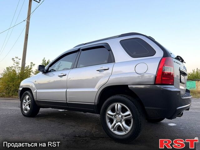 Сірий Кіа Sportage, об'ємом двигуна 2 л та пробігом 350 тис. км за 7900 $, фото 2 на Automoto.ua