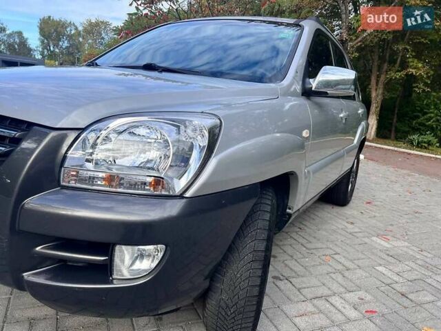 Серый Киа Sportage, объемом двигателя 2 л и пробегом 288 тыс. км за 6999 $, фото 10 на Automoto.ua