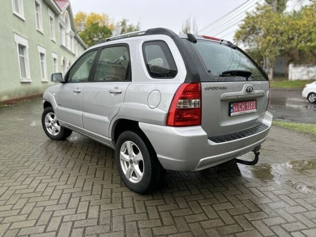 Сірий Кіа Sportage, об'ємом двигуна 2 л та пробігом 200 тис. км за 8000 $, фото 3 на Automoto.ua