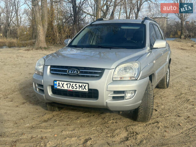 Сірий Кіа Sportage, об'ємом двигуна 2 л та пробігом 187 тис. км за 8500 $, фото 1 на Automoto.ua
