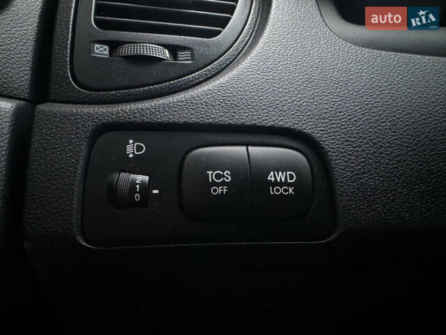 Сірий Кіа Sportage, об'ємом двигуна 1.98 л та пробігом 236 тис. км за 7999 $, фото 20 на Automoto.ua