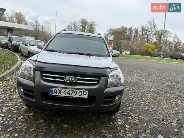 Серый Киа Sportage, объемом двигателя 1.99 л и пробегом 350 тыс. км за 6700 $, фото 2 на Automoto.ua