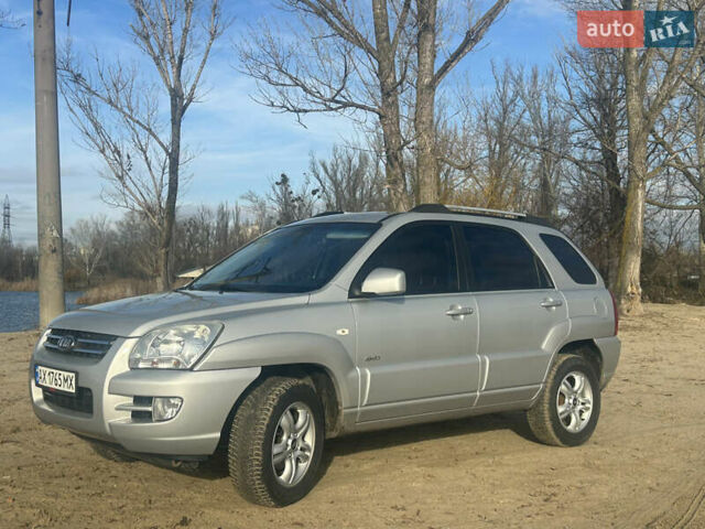 Сірий Кіа Sportage, об'ємом двигуна 2 л та пробігом 187 тис. км за 8500 $, фото 3 на Automoto.ua