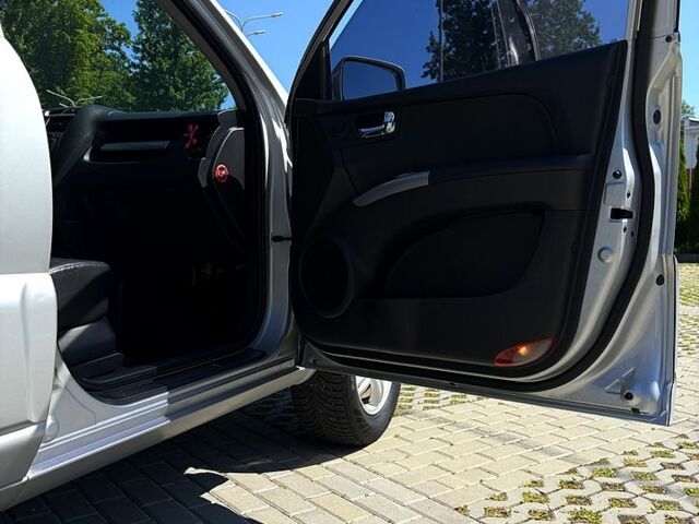 Серый Киа Sportage, объемом двигателя 2 л и пробегом 185 тыс. км за 6700 $, фото 7 на Automoto.ua