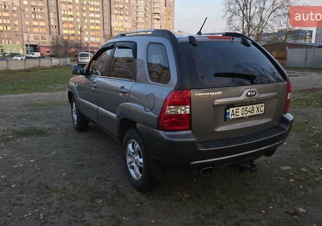 Серый Киа Sportage, объемом двигателя 1.99 л и пробегом 221 тыс. км за 8200 $, фото 6 на Automoto.ua