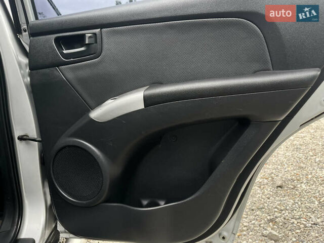 Серый Киа Sportage, объемом двигателя 0 л и пробегом 188 тыс. км за 9000 $, фото 17 на Automoto.ua