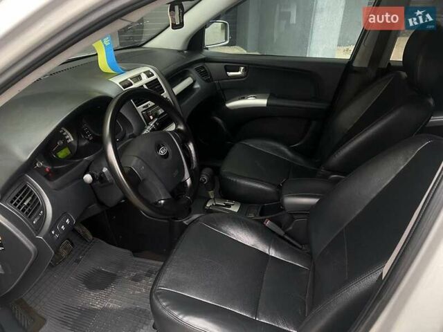 Серый Киа Sportage, объемом двигателя 2 л и пробегом 212 тыс. км за 8350 $, фото 28 на Automoto.ua
