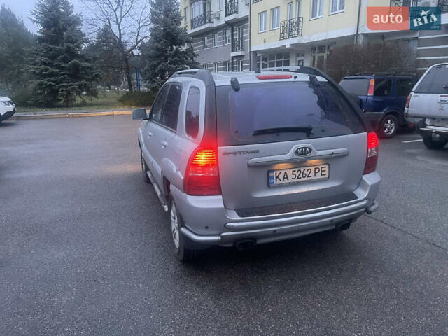 Серый Киа Sportage, объемом двигателя 1.99 л и пробегом 315 тыс. км за 8300 $, фото 12 на Automoto.ua