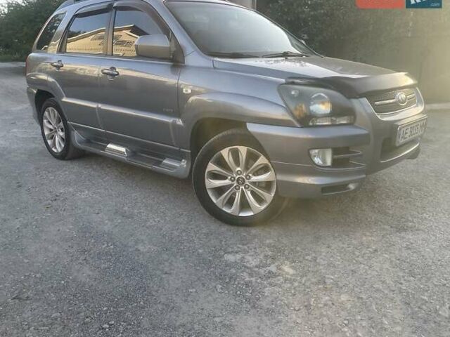 Киа Sportage 2007 в Новомосковске на Automoto.ua Серый Киа Sportage, объемом двигателя 2 л и пробегом 290 тыс. км за 8300 $, фото 6 на Automoto.ua