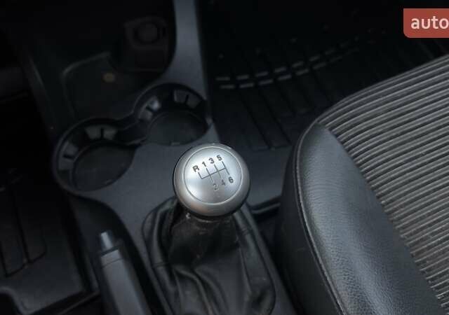 Серый Киа Sportage, объемом двигателя 2 л и пробегом 276 тыс. км за 7300 $, фото 13 на Automoto.ua