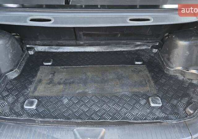 Серый Киа Sportage, объемом двигателя 1.99 л и пробегом 221 тыс. км за 8200 $, фото 21 на Automoto.ua