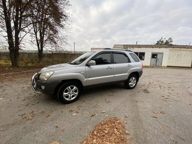 Серый Киа Sportage, объемом двигателя 2 л и пробегом 168 тыс. км за 7900 $, фото 1 на Automoto.ua