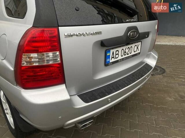 Серый Киа Sportage, объемом двигателя 2 л и пробегом 212 тыс. км за 8350 $, фото 15 на Automoto.ua