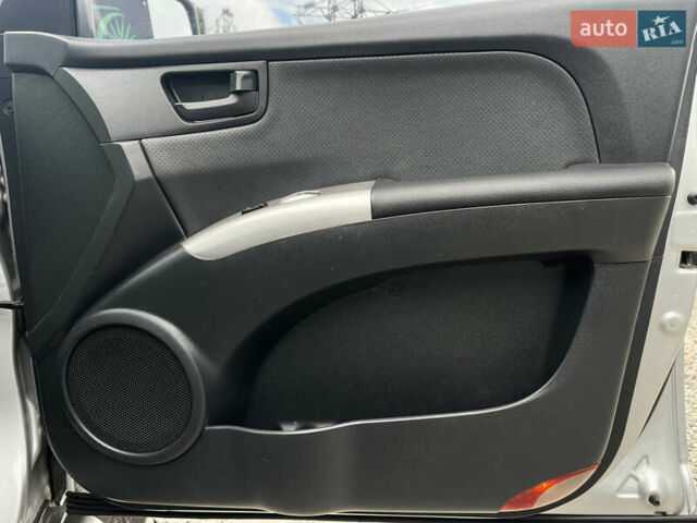 Серый Киа Sportage, объемом двигателя 0 л и пробегом 188 тыс. км за 9000 $, фото 20 на Automoto.ua