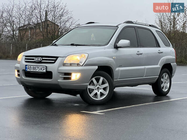 Серый Киа Sportage, объемом двигателя 2 л и пробегом 218 тыс. км за 8500 $, фото 13 на Automoto.ua