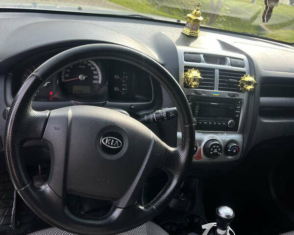 Сірий Кіа Sportage, об'ємом двигуна 1.99 л та пробігом 160 тис. км за 7800 $, фото 11 на Automoto.ua