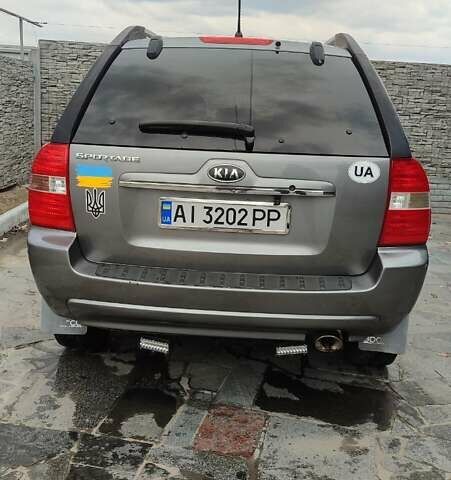 Сірий Кіа Sportage, об'ємом двигуна 2 л та пробігом 160 тис. км за 7900 $, фото 3 на Automoto.ua