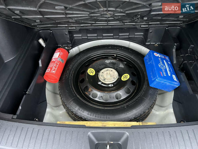 Серый Киа Sportage, объемом двигателя 2 л и пробегом 218 тыс. км за 8500 $, фото 17 на Automoto.ua