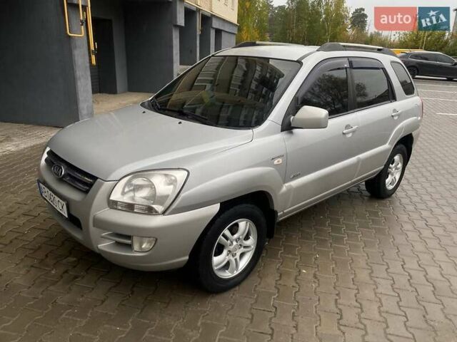 Серый Киа Sportage, объемом двигателя 2 л и пробегом 212 тыс. км за 8350 $, фото 1 на Automoto.ua