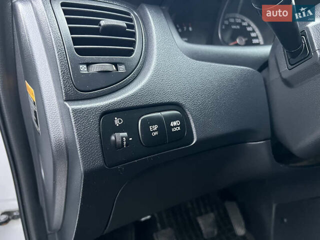 Серый Киа Sportage, объемом двигателя 2 л и пробегом 218 тыс. км за 8500 $, фото 33 на Automoto.ua