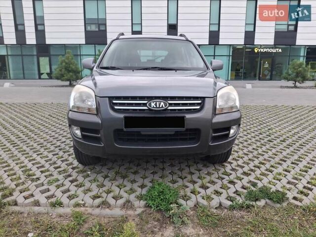Серый Киа Sportage, объемом двигателя 2 л и пробегом 295 тыс. км за 8500 $, фото 5 на Automoto.ua