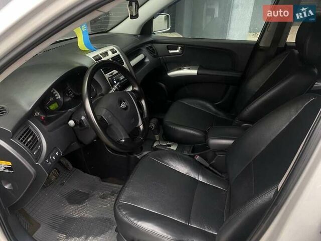 Серый Киа Sportage, объемом двигателя 2 л и пробегом 212 тыс. км за 8350 $, фото 29 на Automoto.ua