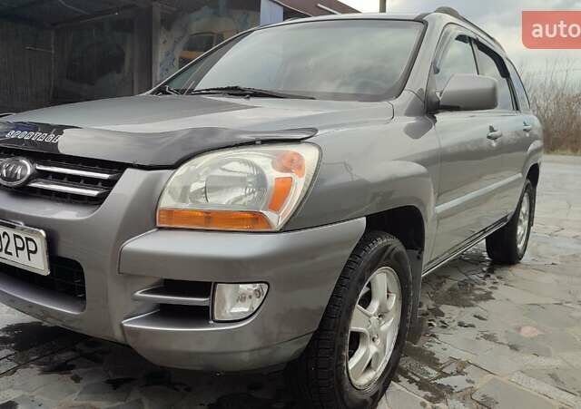 Сірий Кіа Sportage, об'ємом двигуна 2 л та пробігом 160 тис. км за 7900 $, фото 4 на Automoto.ua