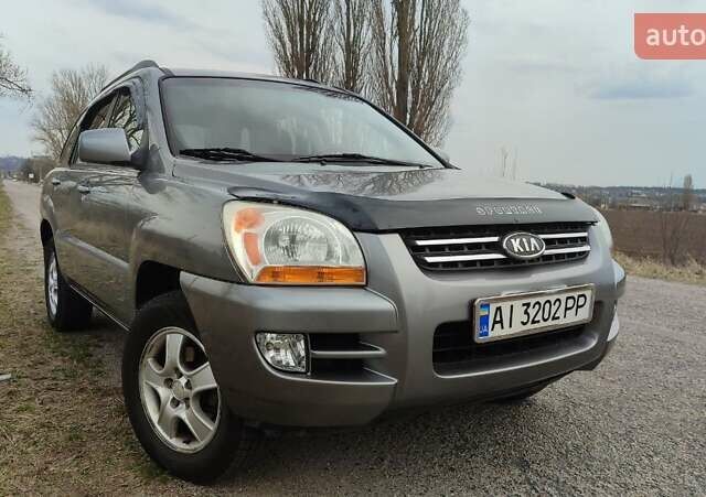 Сірий Кіа Sportage, об'ємом двигуна 2 л та пробігом 160 тис. км за 7900 $, фото 6 на Automoto.ua