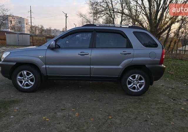 Серый Киа Sportage, объемом двигателя 1.99 л и пробегом 221 тыс. км за 8200 $, фото 4 на Automoto.ua