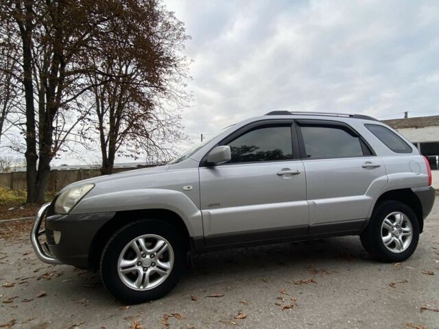 Серый Киа Sportage, объемом двигателя 2 л и пробегом 168 тыс. км за 7900 $, фото 7 на Automoto.ua