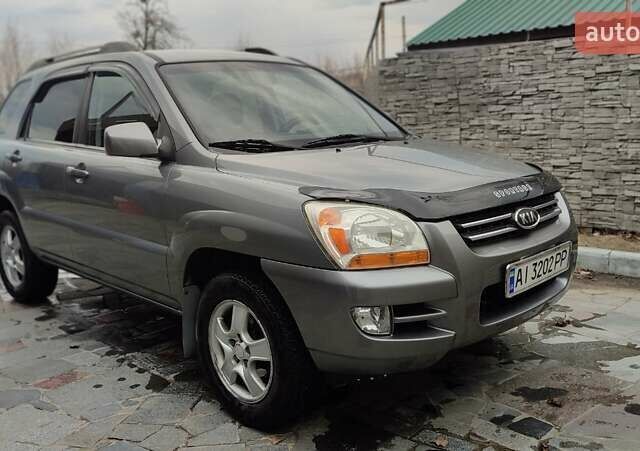 Сірий Кіа Sportage, об'ємом двигуна 2 л та пробігом 160 тис. км за 7900 $, фото 5 на Automoto.ua
