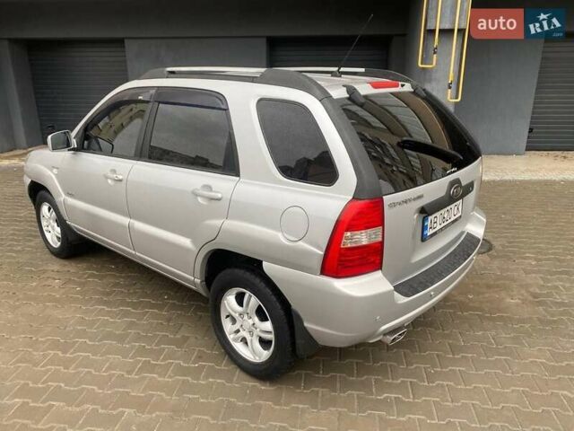 Серый Киа Sportage, объемом двигателя 2 л и пробегом 212 тыс. км за 8350 $, фото 5 на Automoto.ua