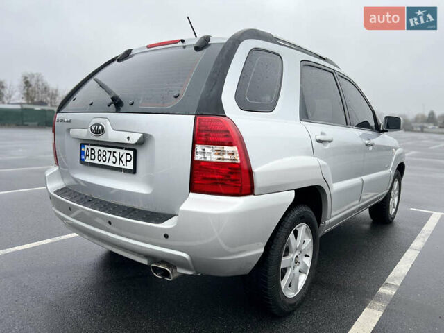 Серый Киа Sportage, объемом двигателя 2 л и пробегом 218 тыс. км за 8500 $, фото 10 на Automoto.ua