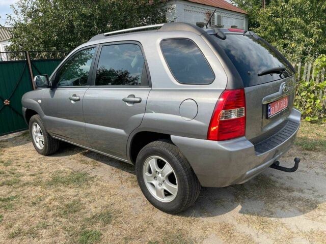 Серый Киа Sportage, объемом двигателя 2 л и пробегом 181 тыс. км за 7499 $, фото 4 на Automoto.ua