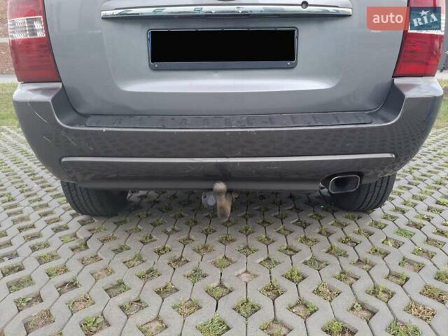 Серый Киа Sportage, объемом двигателя 2 л и пробегом 295 тыс. км за 8500 $, фото 69 на Automoto.ua