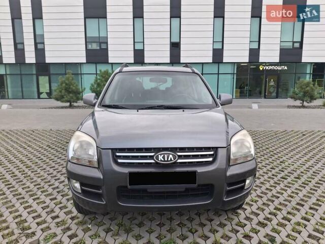 Серый Киа Sportage, объемом двигателя 2 л и пробегом 295 тыс. км за 8500 $, фото 4 на Automoto.ua