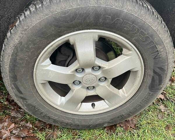 Серый Киа Sportage, объемом двигателя 1.98 л и пробегом 183 тыс. км за 8000 $, фото 3 на Automoto.ua