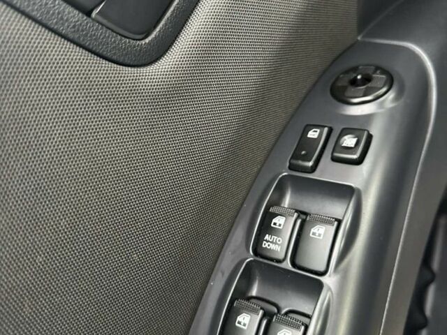 Сірий Кіа Sportage, об'ємом двигуна 2 л та пробігом 239 тис. км за 7950 $, фото 21 на Automoto.ua