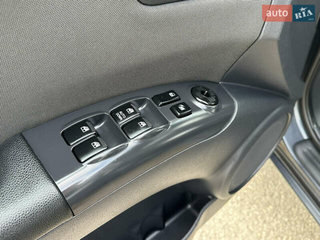 Серый Киа Sportage, объемом двигателя 2 л и пробегом 167 тыс. км за 7600 $, фото 15 на Automoto.ua