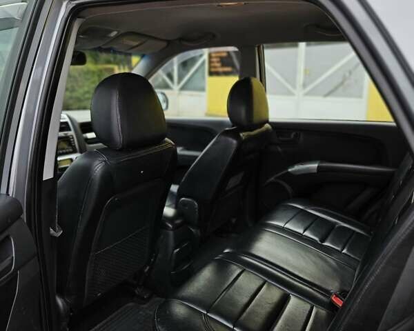 Серый Киа Sportage, объемом двигателя 1.98 л и пробегом 113 тыс. км за 8500 $, фото 9 на Automoto.ua