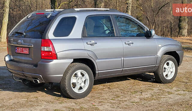 Сірий Кіа Sportage, об'ємом двигуна 2 л та пробігом 199 тис. км за 8690 $, фото 3 на Automoto.ua