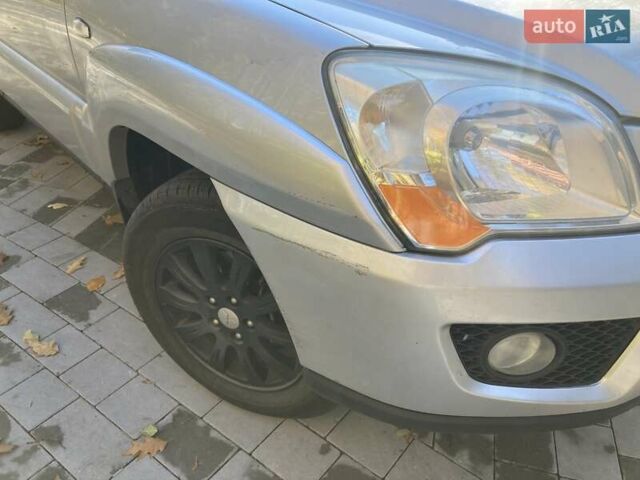 Серый Киа Sportage, объемом двигателя 2 л и пробегом 118 тыс. км за 7800 $, фото 15 на Automoto.ua