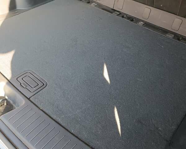 Сірий Кіа Sportage, об'ємом двигуна 1.99 л та пробігом 258 тис. км за 8500 $, фото 14 на Automoto.ua