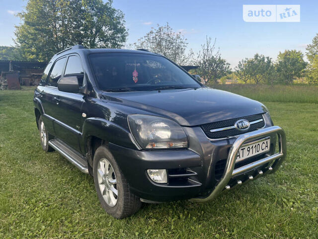 Серый Киа Sportage, объемом двигателя 1.99 л и пробегом 111 тыс. км за 9500 $, фото 1 на Automoto.ua